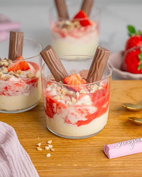 Erdbeer-Mascarpone-Mousse mit Yogurette®
